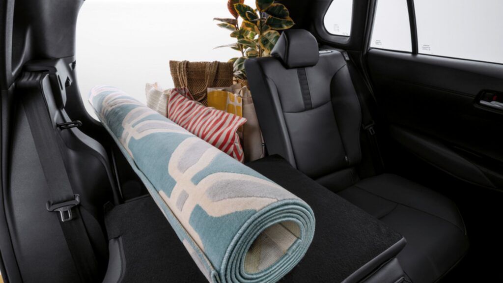 CMH Toyota Umhlanga - Corolla Cross XR Hybrid -Spacious comfort and modern interior image 3 (1)